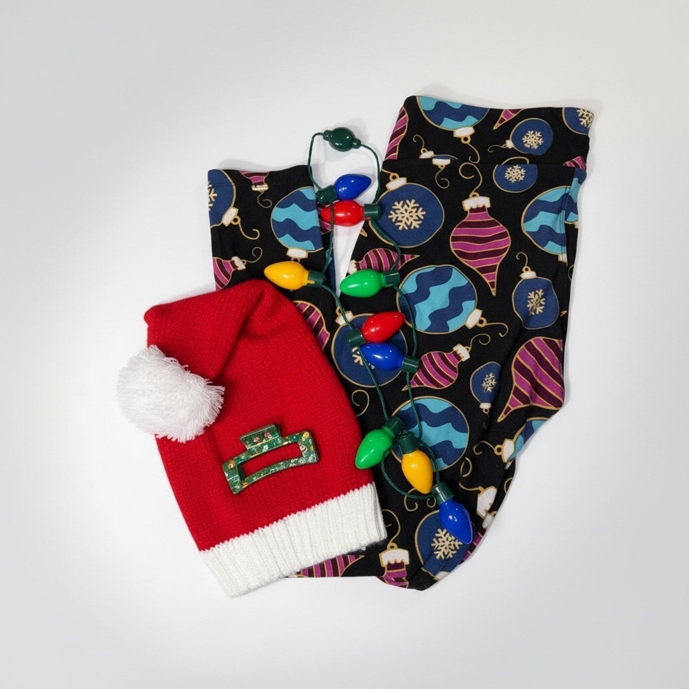 Festive Christmas bundle including a pair of Tall and Curvy lularoe leggings